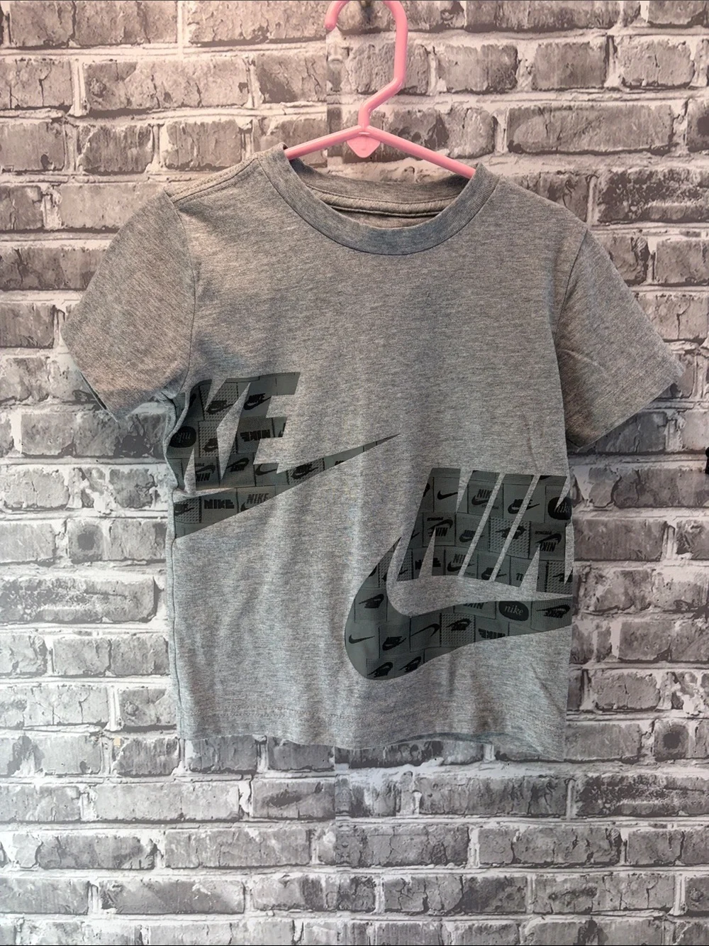 Nike Grey Short-Sleeve Boys' Graphic Tee
